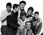 Thanks to Sharon (Whobie) for this picture of the ENTIRE McGann Family.